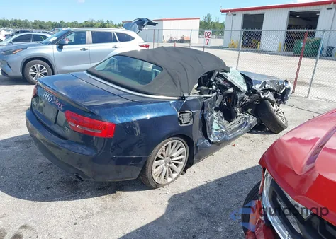 2011 Audi A5 2.0T Premium z USA, uszkodzony, nr VIN WAUJFAFH2BN013342